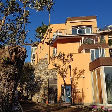 Poggio Degli Ulivi Apartamento Génova Exterior foto