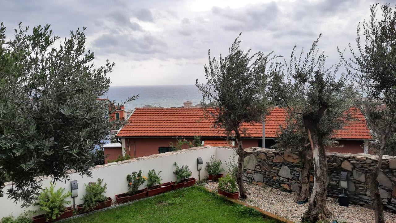 Poggio Degli Ulivi Apartamento Génova Exterior foto